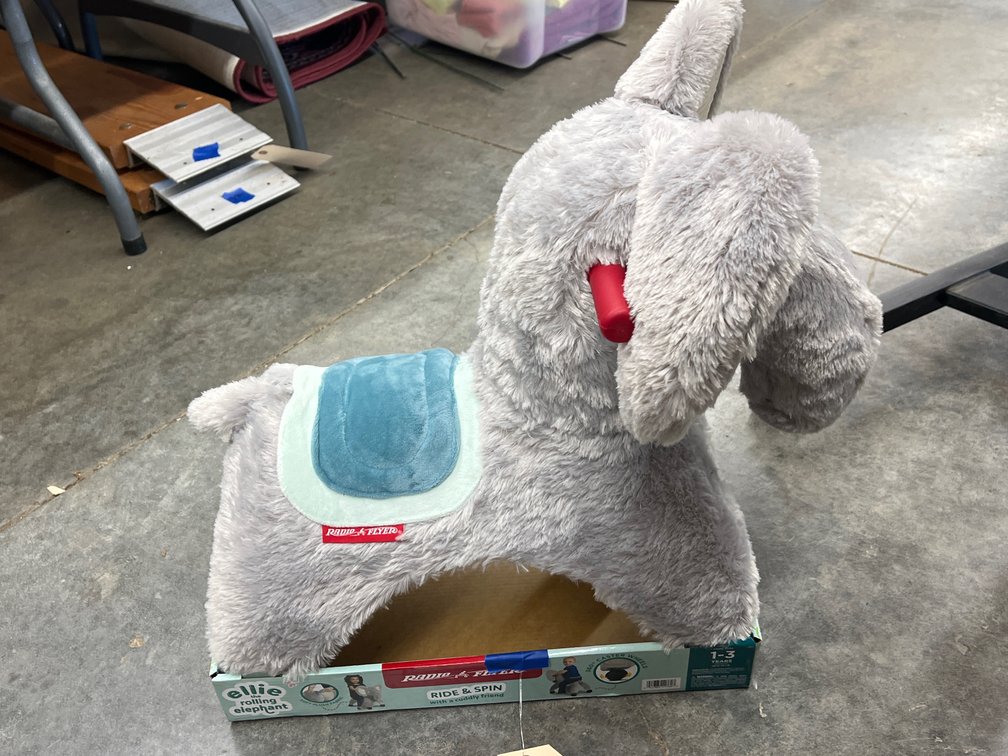 Radio Flyer Ride & Spin Elephant Toy