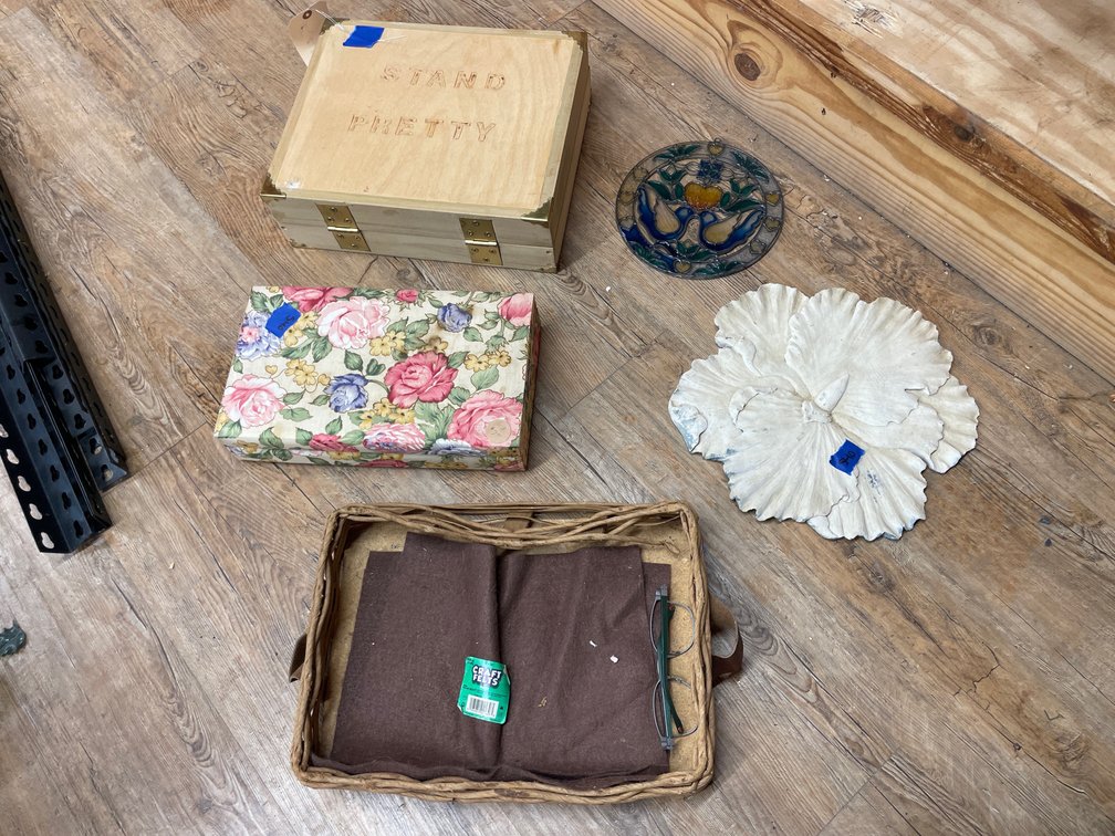Dog Show Stand - Wood Crate - Floral Ring Box - Stained