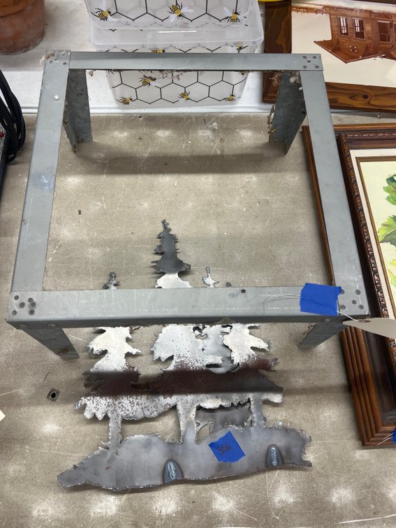 2 Pcs - Metal Tree Wall Decor & Metal Stand