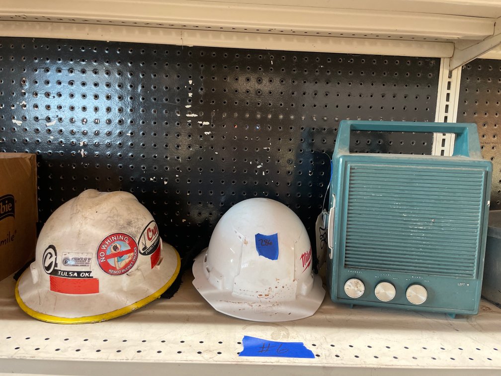 3 Pcs - Vintage Battery Powered Radio & 2 Hard Hats