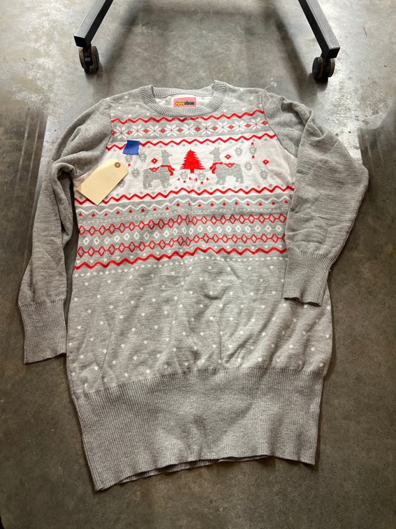 Sz XL Christmas Sweater NWT
