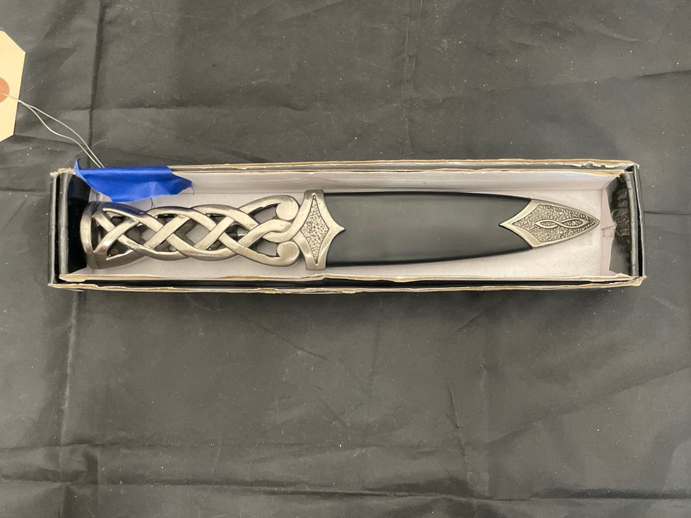 Dagger w/Sheath in box