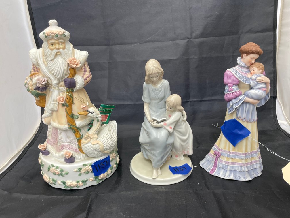 3 Pcs - Assorted Figurines