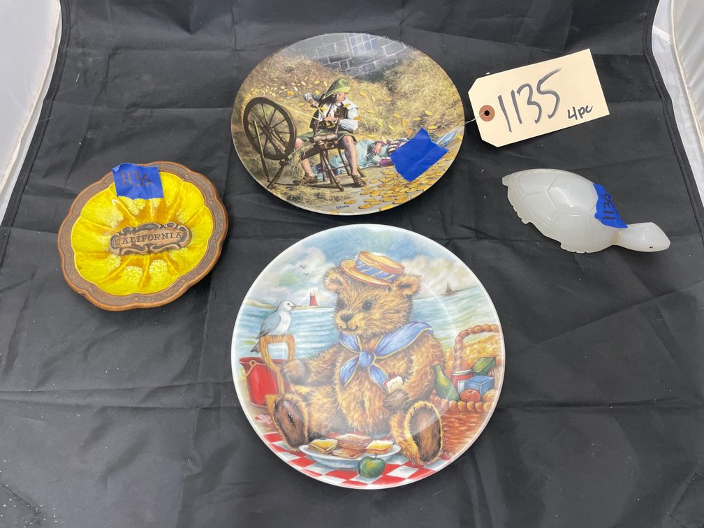 4 Pcs - 3 Decorative Plates & Carved Turtle Paperweight