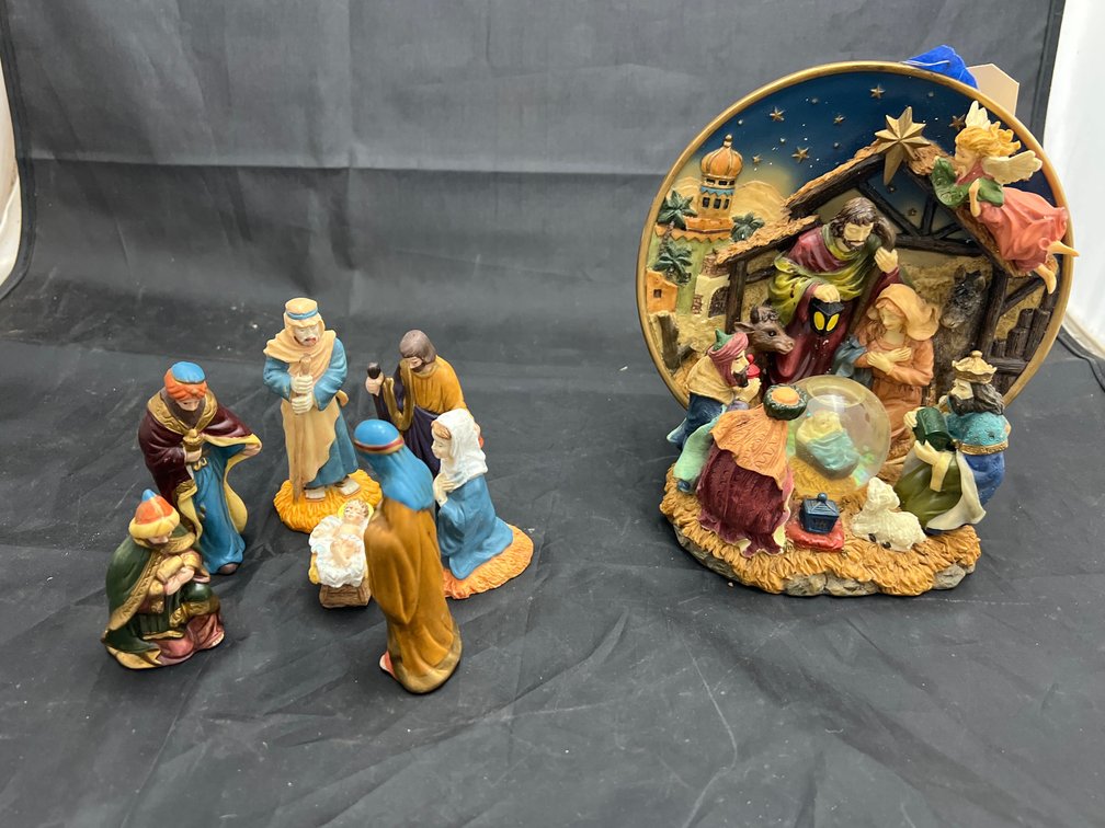 8 Pcs - Nativity Figurines