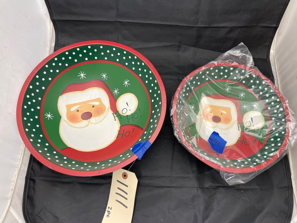2 Pcs - Wooden Holiday Themed Bowls