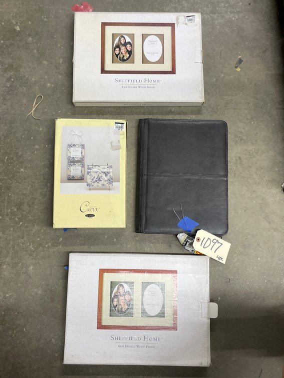 4 Pcs - Picture Frames & Portfolio Binder