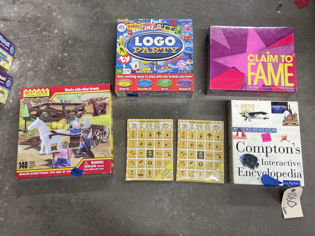 6 Pcs - Assorted Board Games & Building Blocks