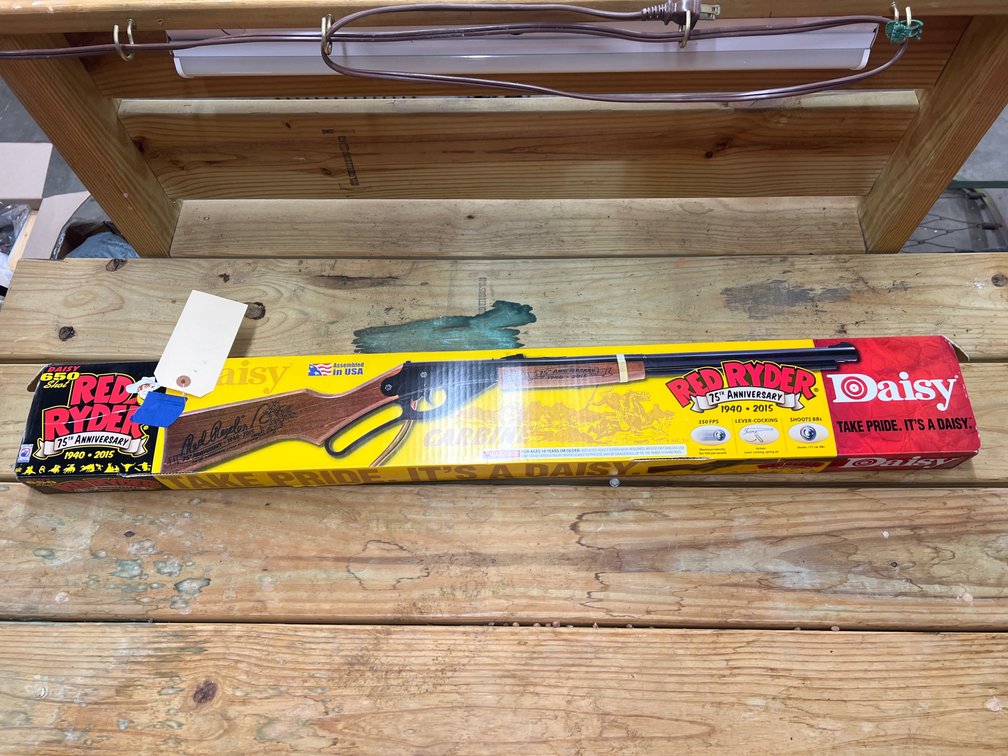 Daisy Red Ryder BB Gun 75th Anniv signed by Fred Harmon III