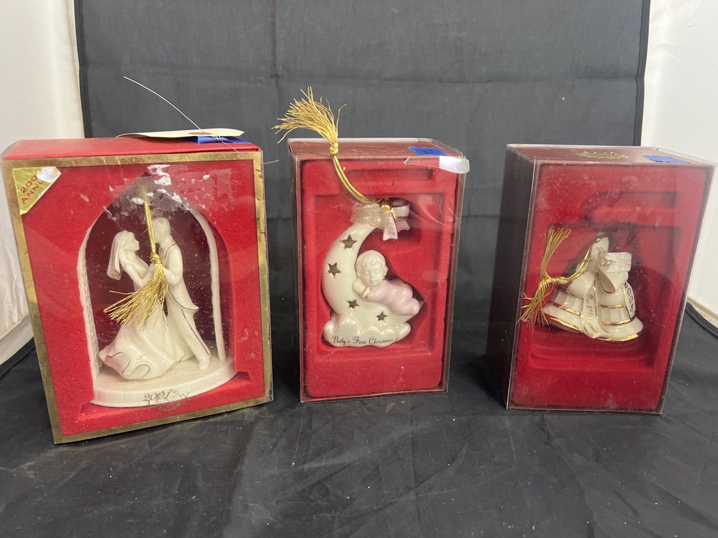 3 Pcs - Lennox Christmas Ornaments