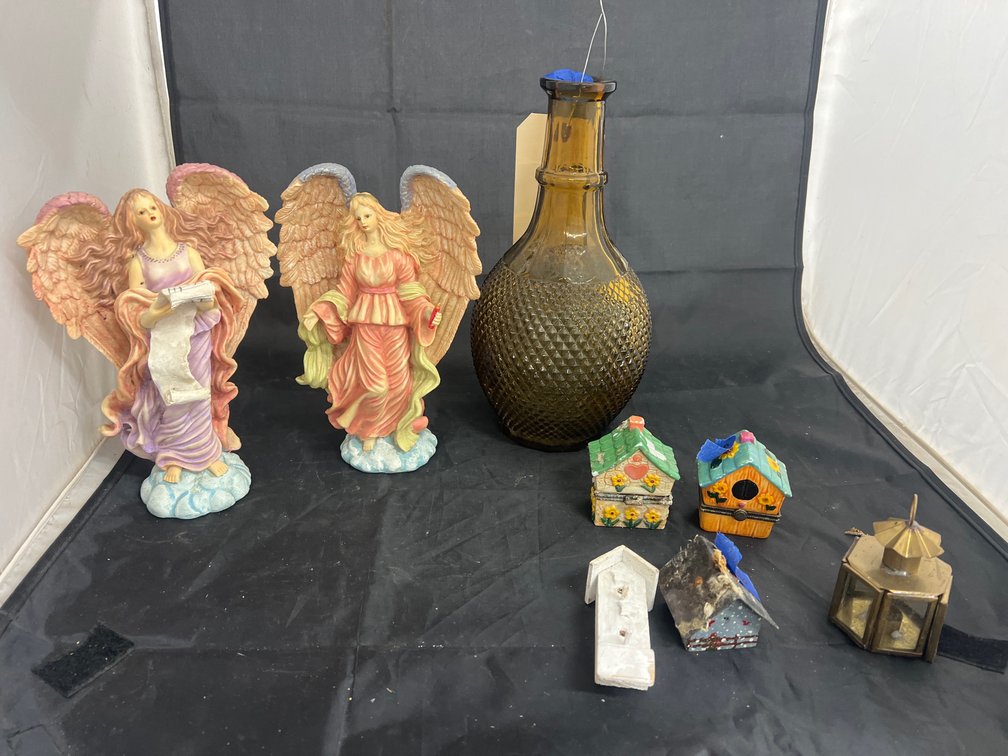 7 Pcs - Mini House Figurines - Angel Figurines - Glass Decanter -