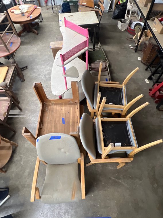Aprrox 16 pc - Folding Metal Chairs, Table, Desk, Chairs