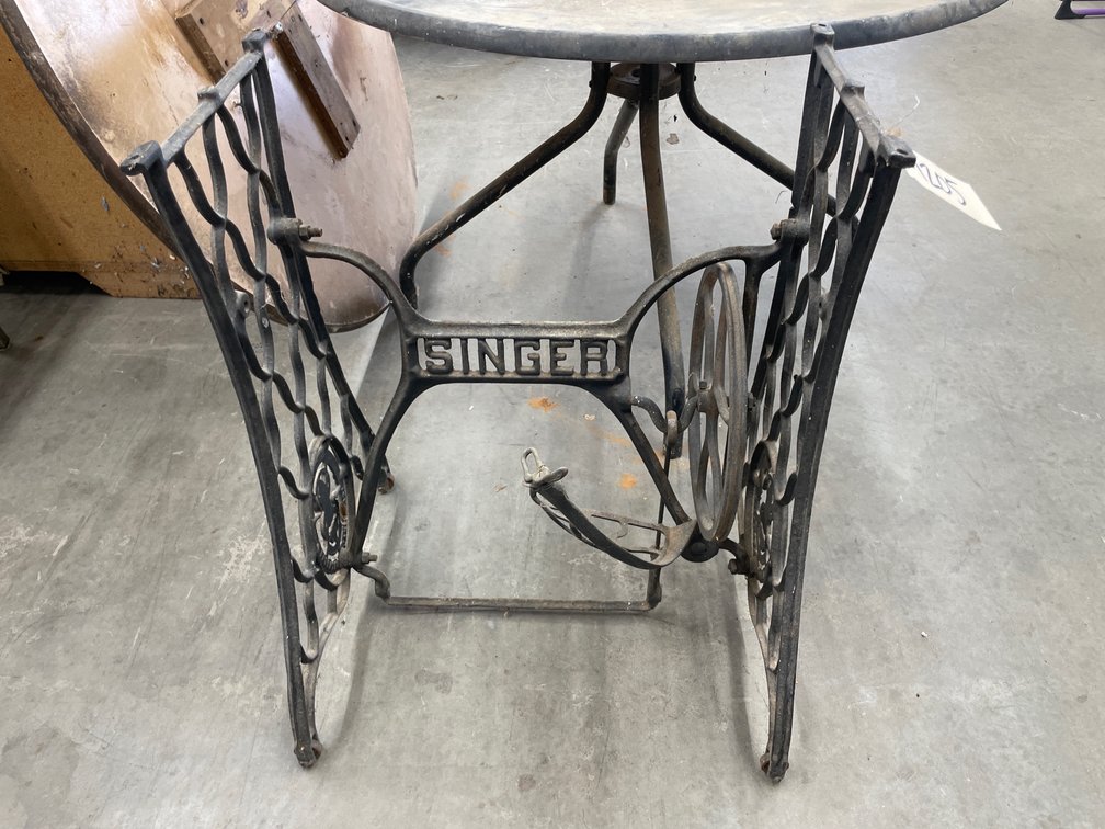 Singer Sewing Machine Bottom - No Top