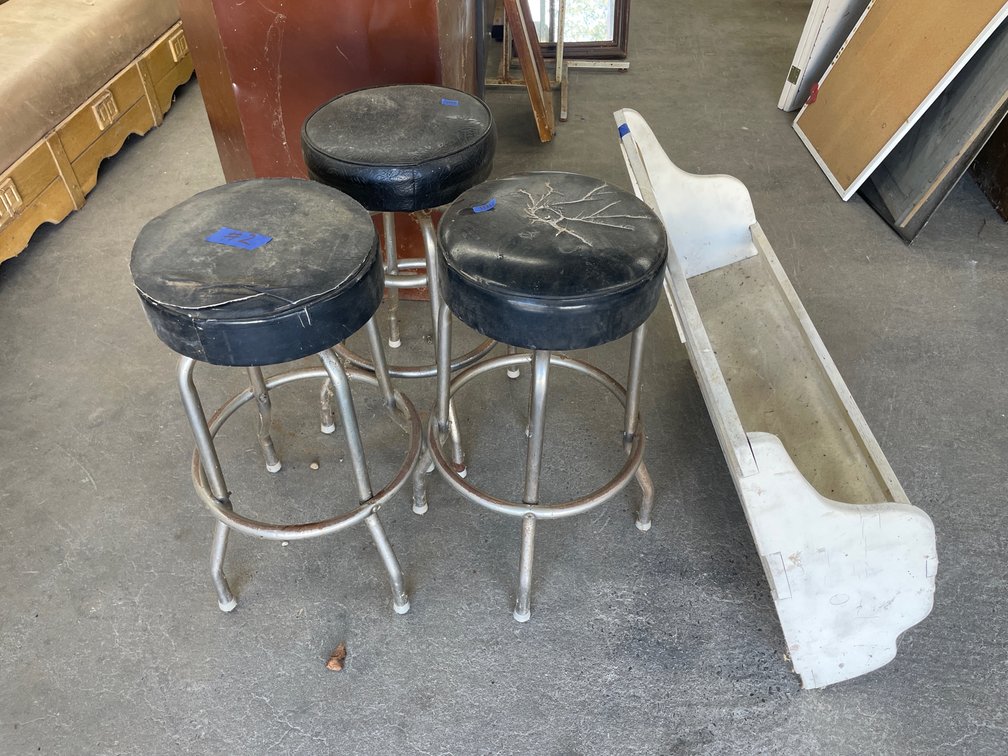 3 Bar Stools & Wooden Shelf