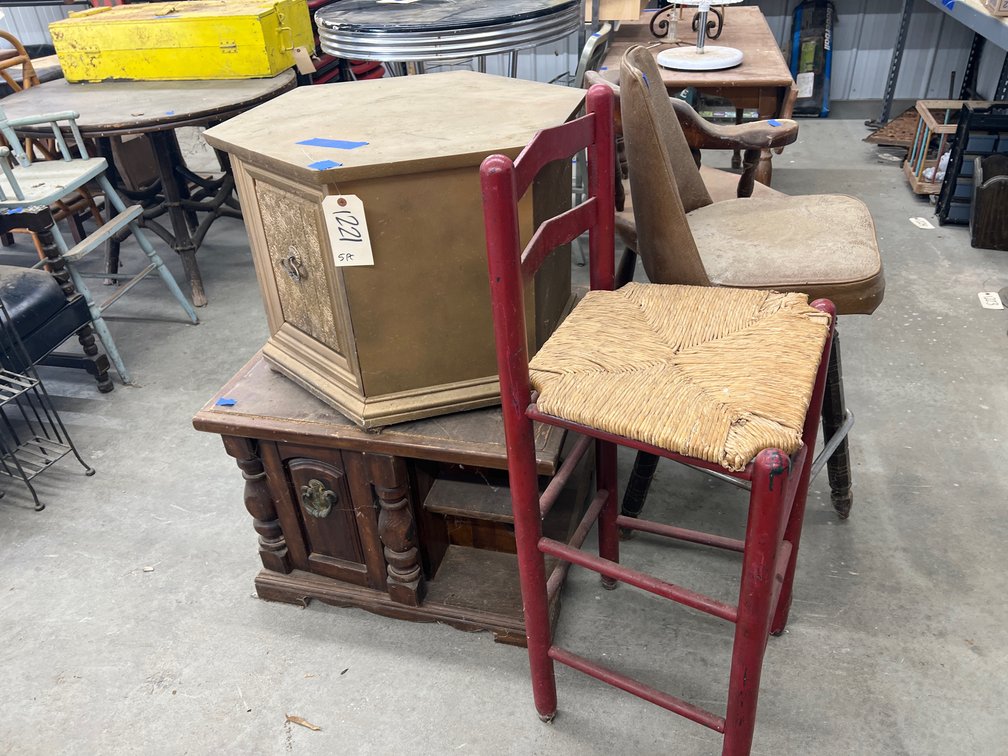 5pc - Wooden Side Tables & Wooden Bar Stools - AS IS