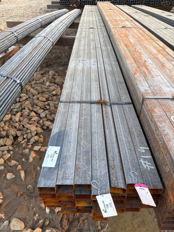 1.5" x 2.5" x .065" Wall Rectangular Tube - 35 pcs - 24' Lengths