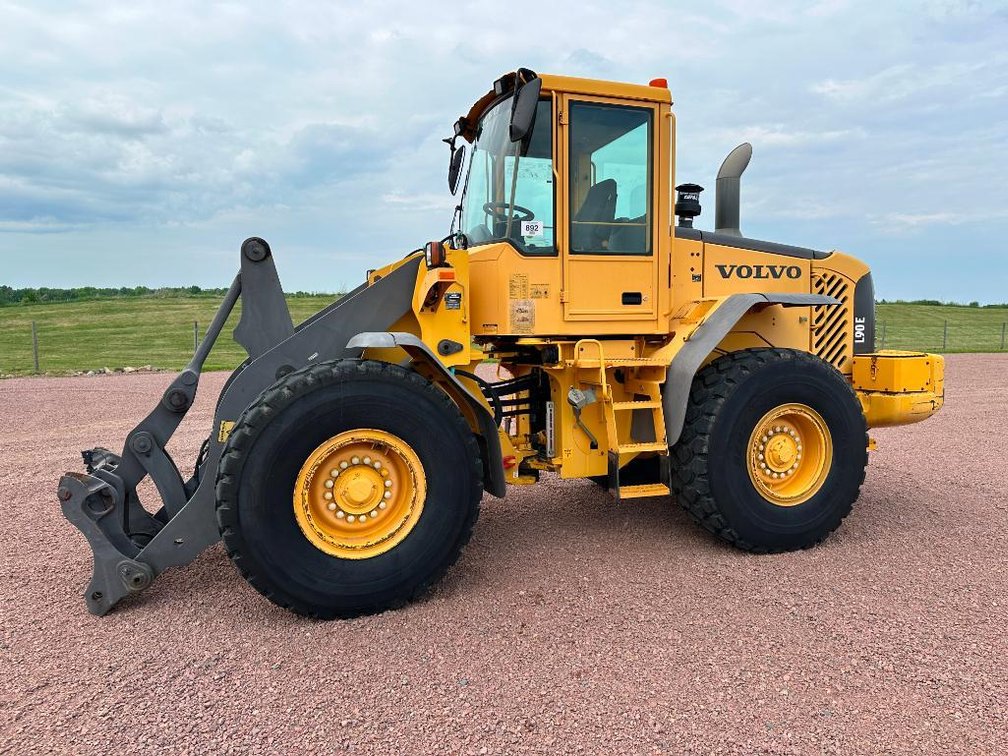Lot 892