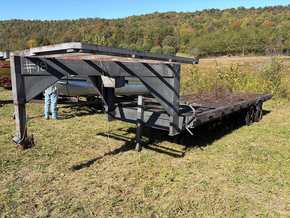 20’ Gooseneck Trailer