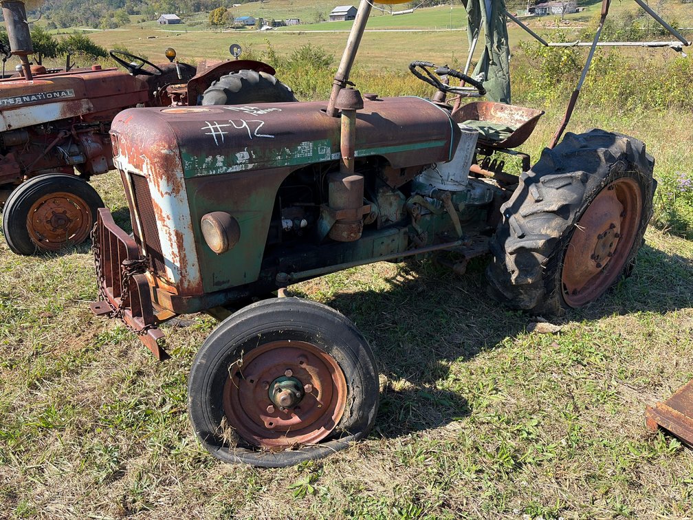 Oliver 500 Tractor