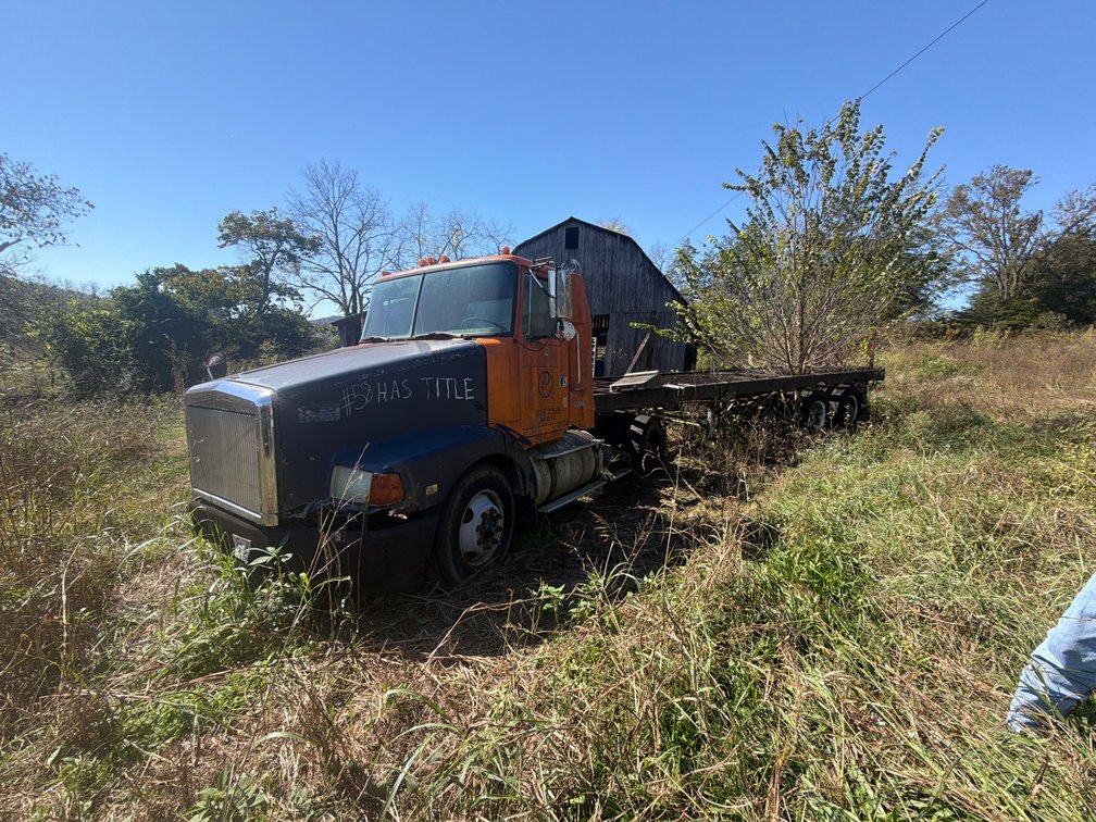 Road Tractor and Trailer