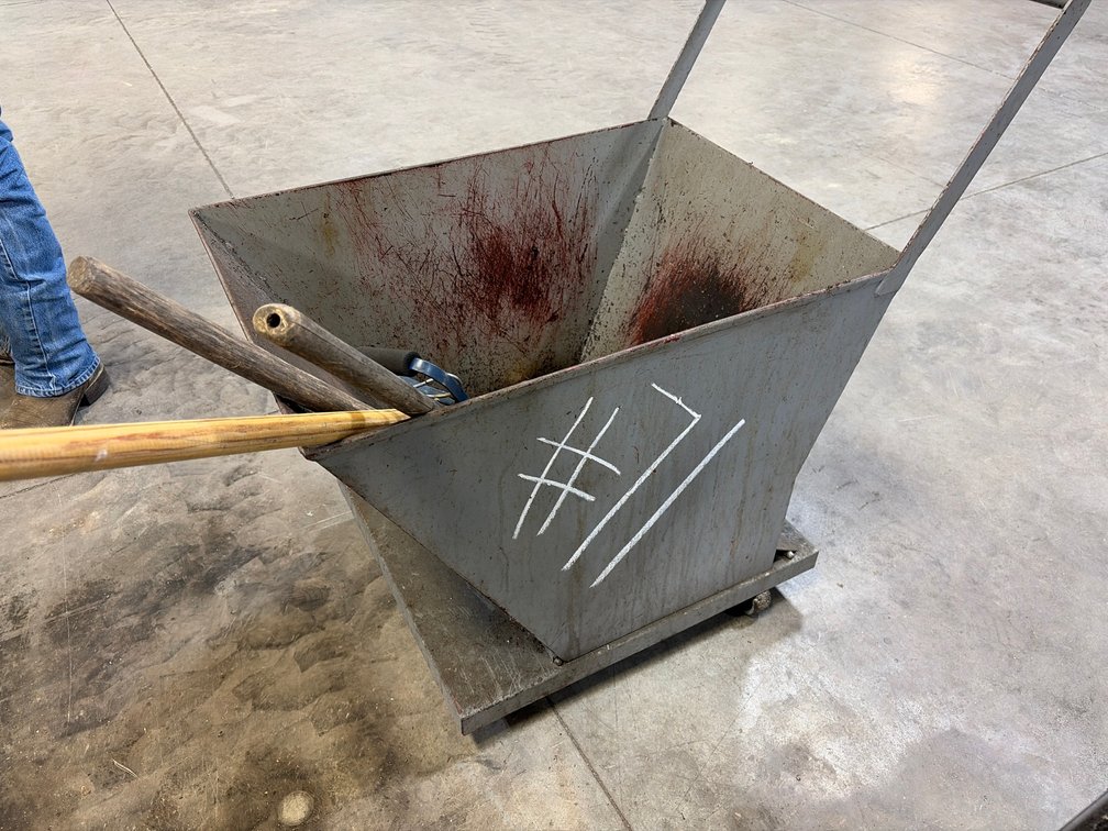 Dump hopper