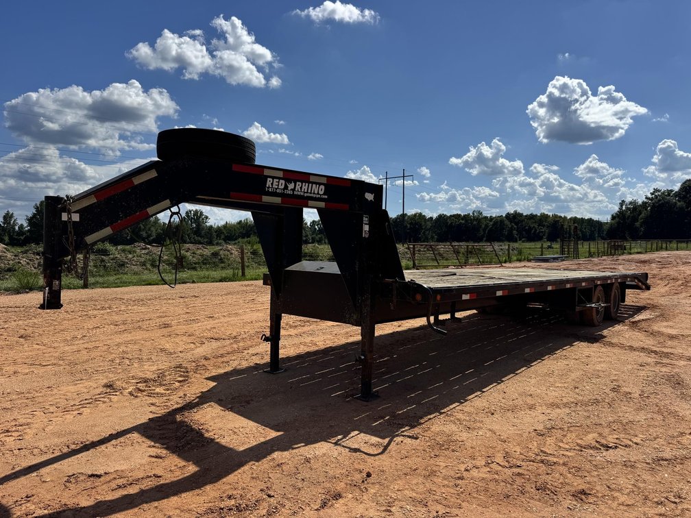 2017 Red Rhino 32' Gooseneck Flatbed