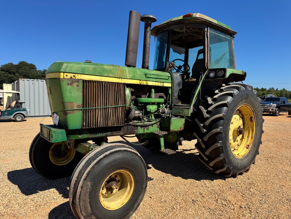 John Deere 4440