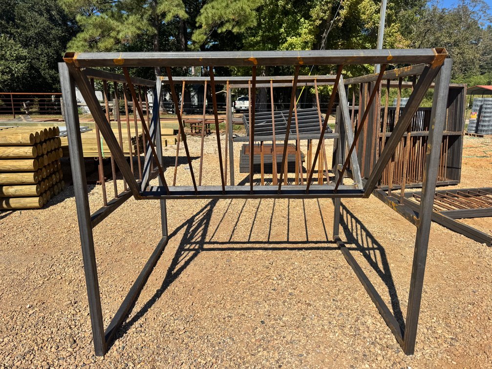 Medium Duty Single Bale Hay Cradle
