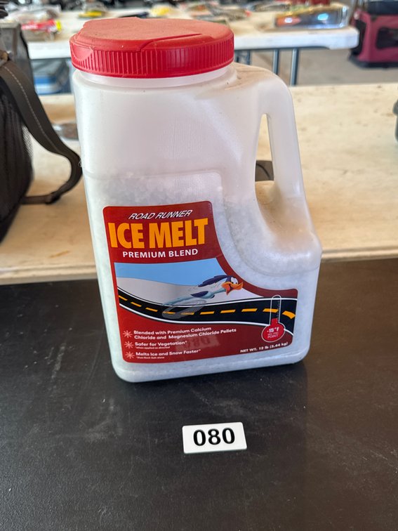 Ice melt (2/3 full)