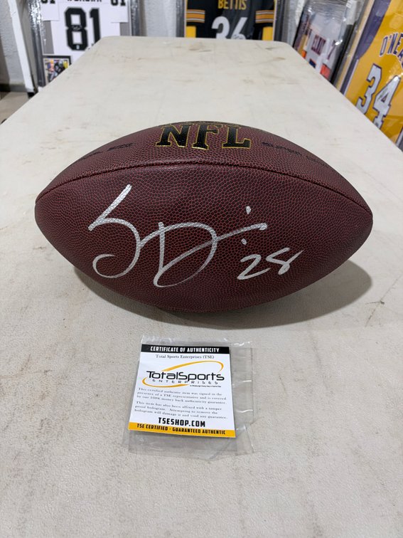 Sean Davis auto football