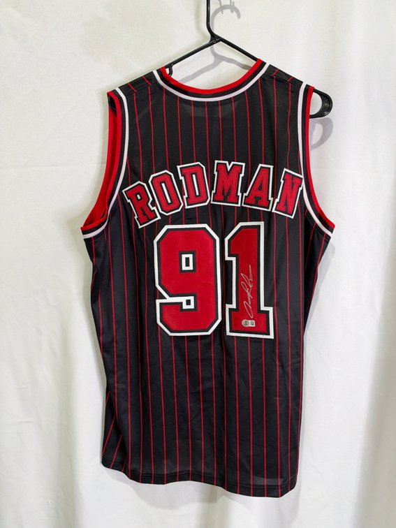 Dennis Rodman auto jersey-Bulls pinstripes
