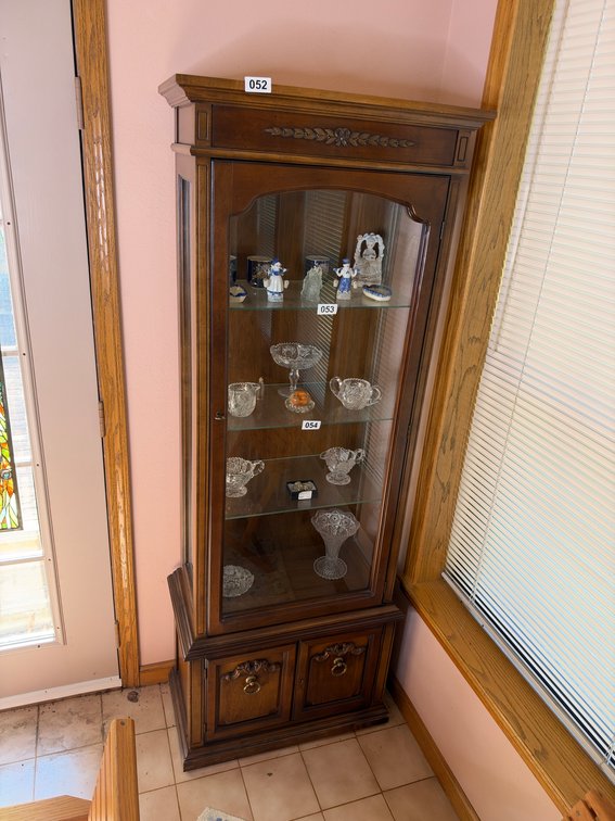 Wooden display cabinet
