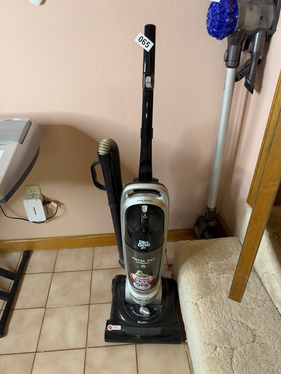 Dirt Devil vacuum
