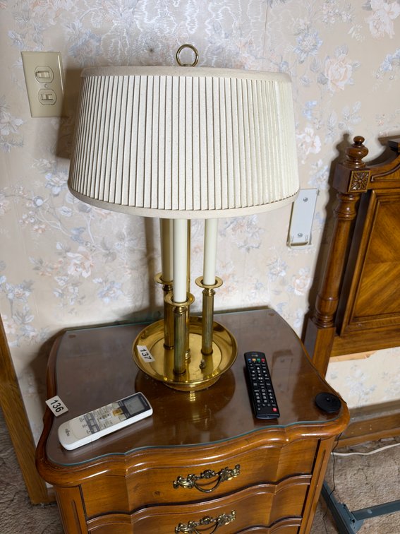 Matching lamps