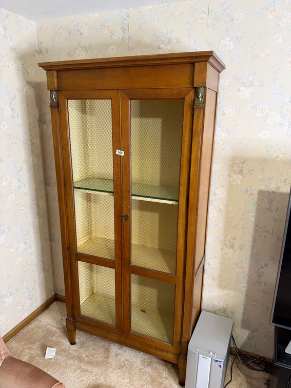 Wooden display cabinet
