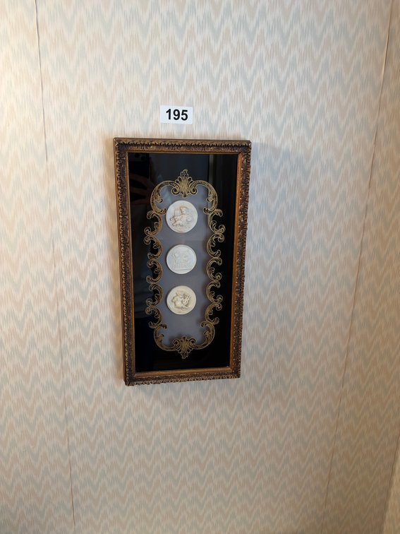 Upstairs bathroom decor