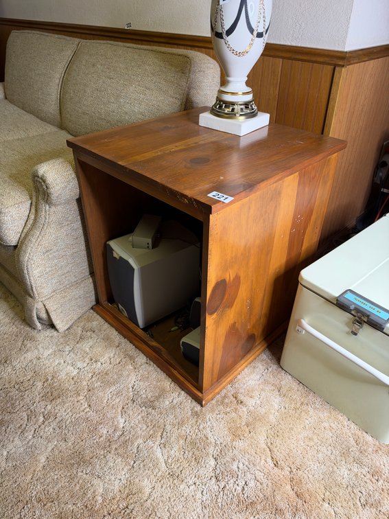 End table