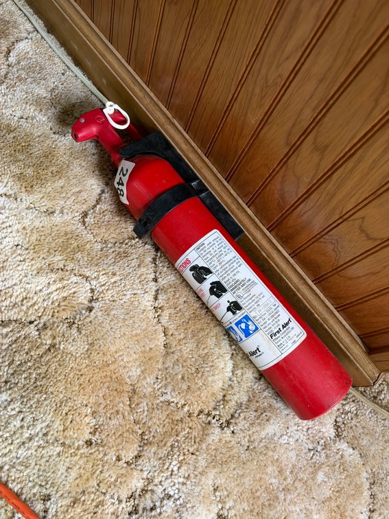 Small fire extinguisher