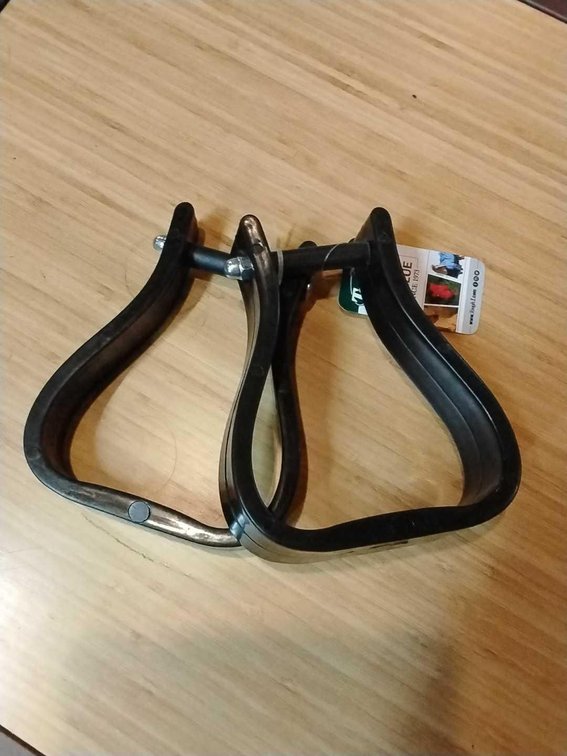 Black Poly Stirrup