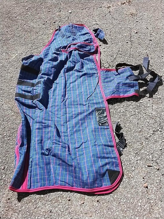 Unmarked Heavy Canvas Belly Wrap Blanket Size 78