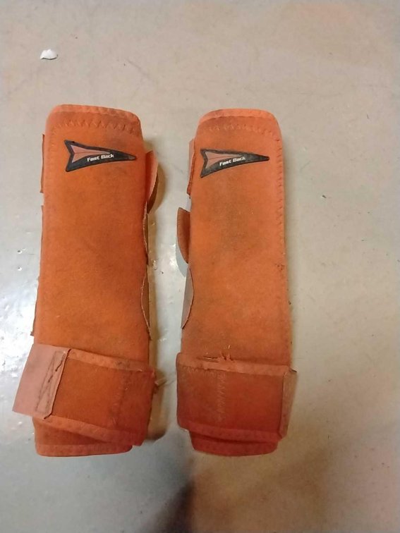Used Fast Back Orange Hind Sport Boots