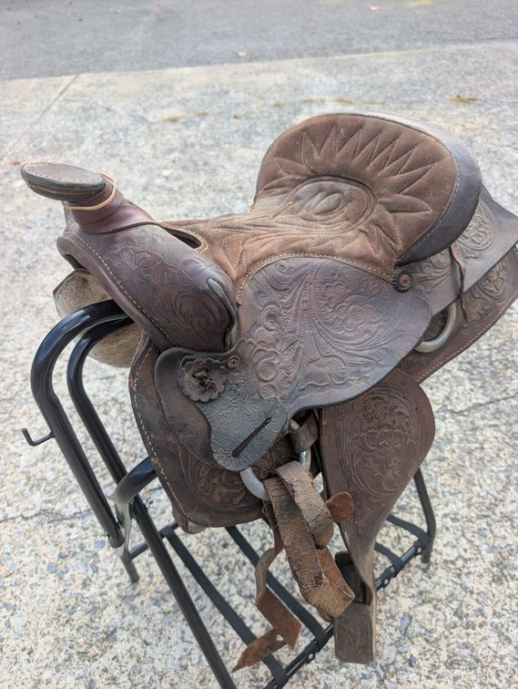 Used western saddle