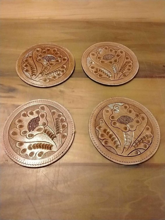 Set of 4 leather coasters