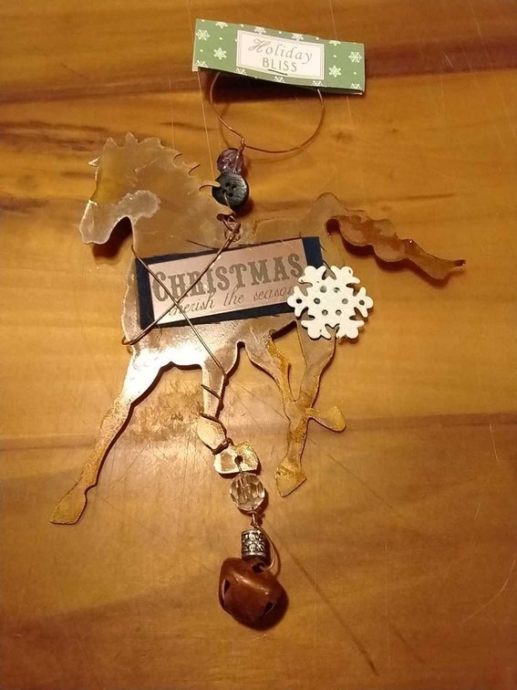 Holiday Decor Metal Horse 9"