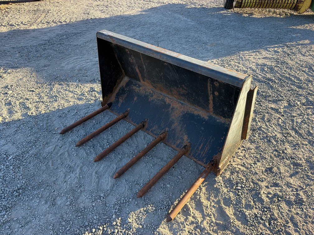 48" MANURE BUCKET
