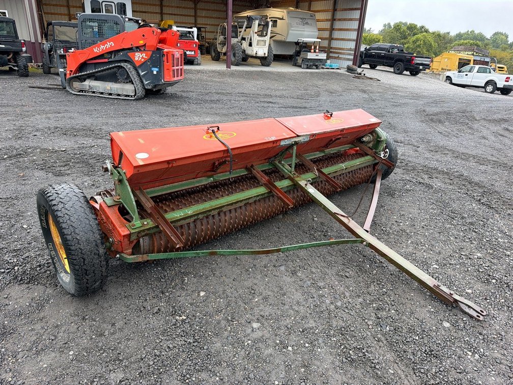 BRILLION 10' SURE STAND SEEDER