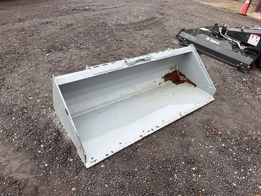 72" HD SKIDSTEER BUCKET