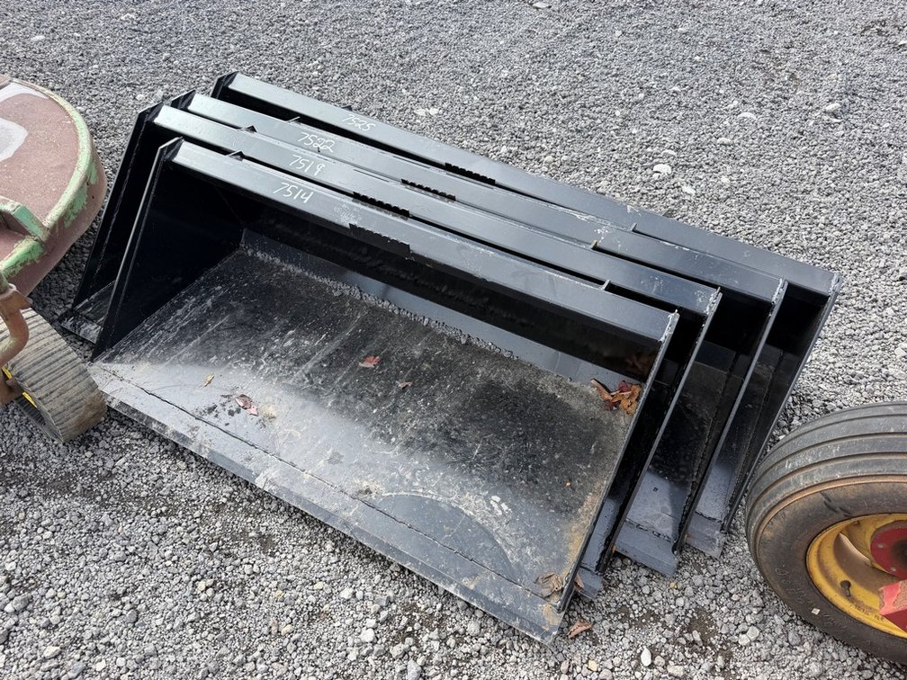 SWICT 84" SS BUCKET