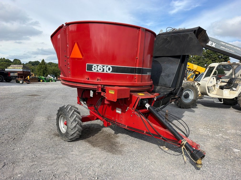 CASE IH 8610 BALE PROCESSOR