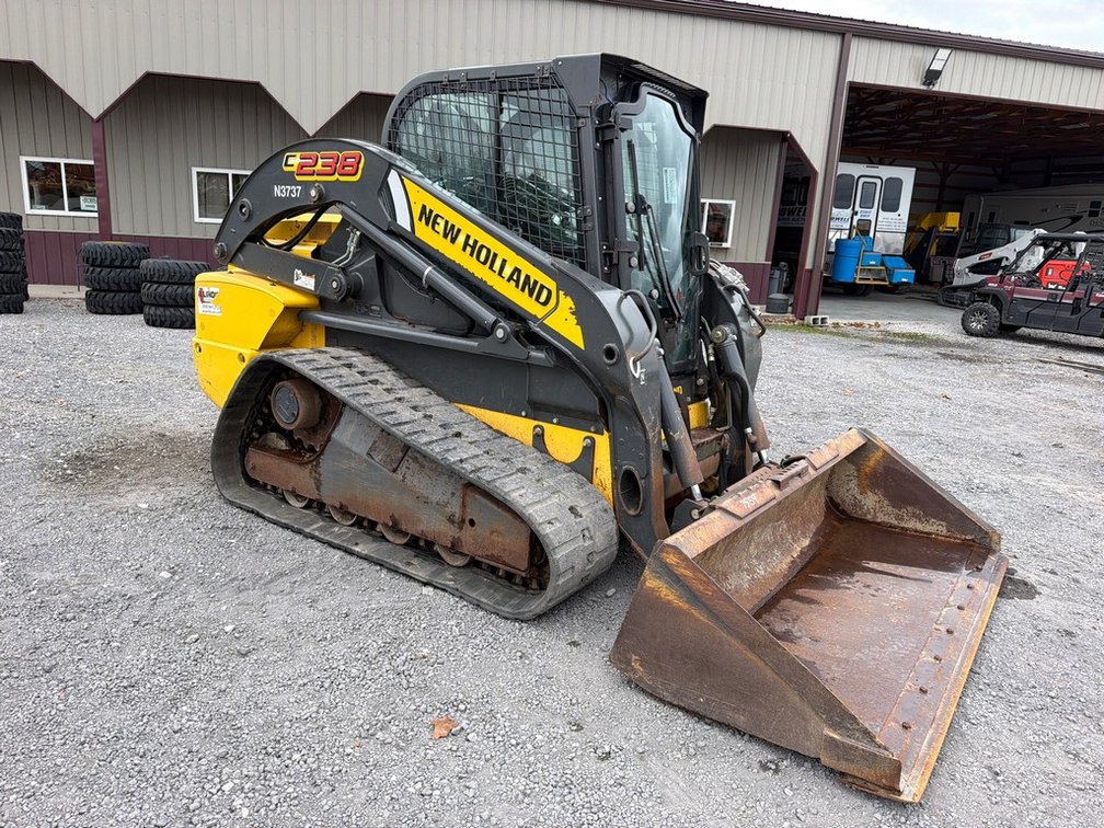 NEW HOLLAND C238 SKIDSTEER